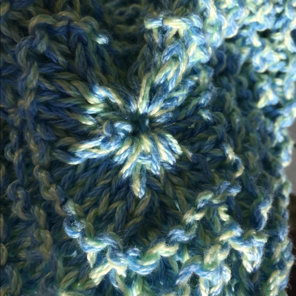 Tulip Glass Hat - Picture 3 of 4